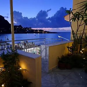  Ferienhaus La Casetta Al Mare Italien
